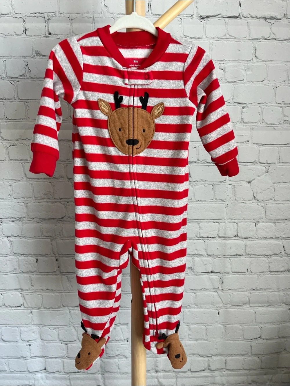 ⭐️⭐️PICK 5 / $20 Carter's Red & White Striped Reindeer Footed One-Piece for Kids